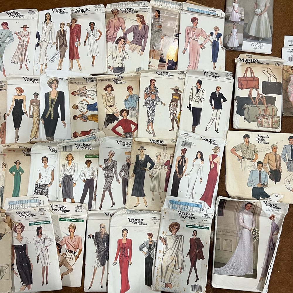 31 Lot Vintage Clothing Patterns Vogue Very Easy Woma… Gem